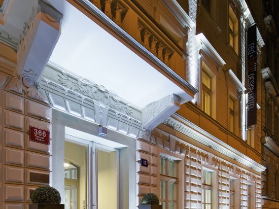 Фото Red and Blue Design Hotel Prague