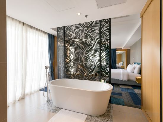 Фото Quinter Central Nha Trang