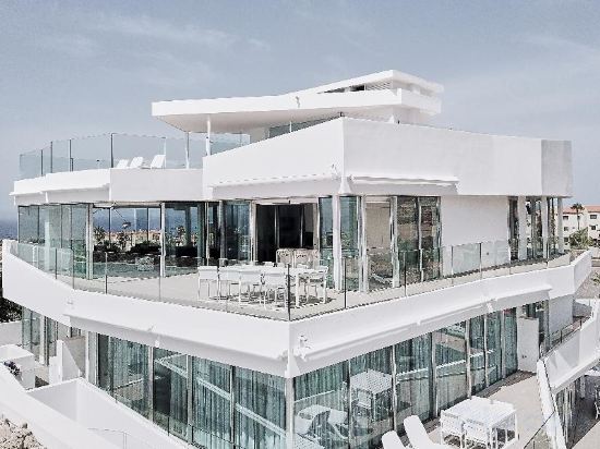 Фото Отель Baobab Suites