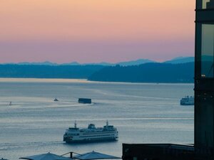 Гостиница The Charter Hotel Seattle, Curio Collection by Hilton