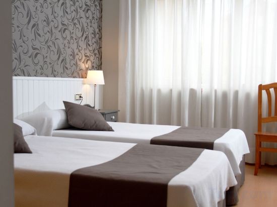 Фото Hotel Isabel de Segura