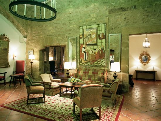 Фото Parador de Santo Domingo Bernardo de Fresneda