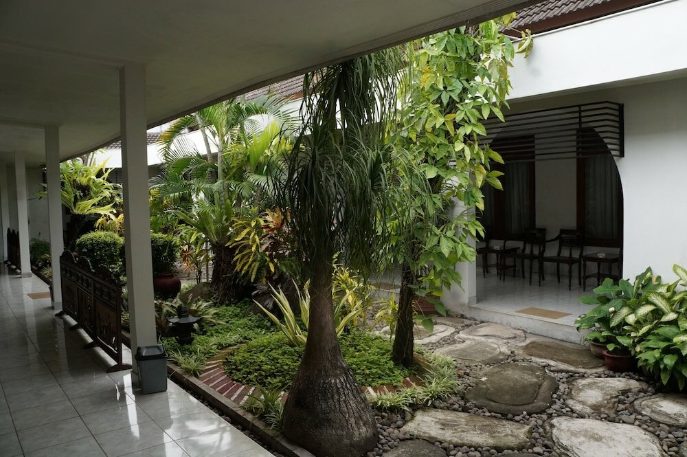 Фото Hotel Kirana