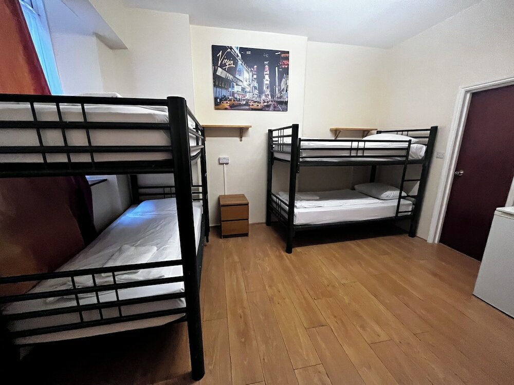 Фото Dolphin Inn