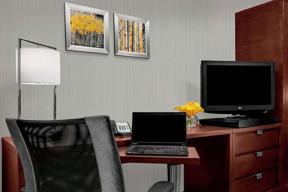 Фото Courtyard New York Manhattan/Upper East Side