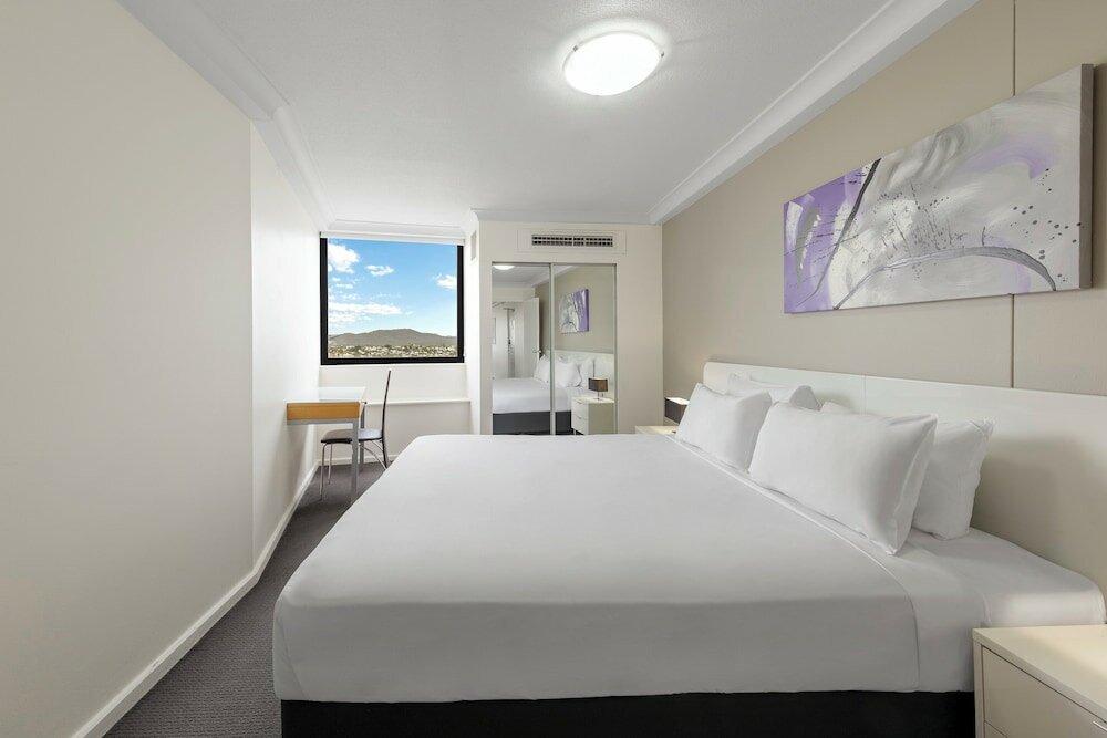 Фото Park Regis North Quay