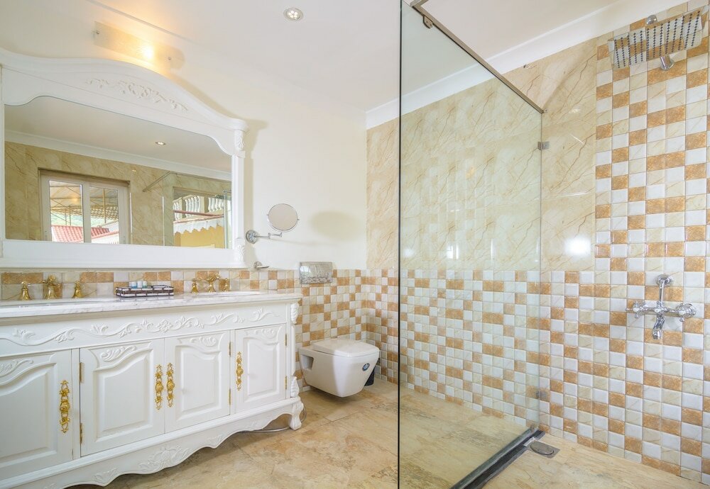 Фото Stone Wood River Front