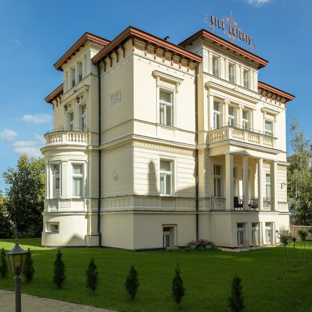 Фото Savoy Westend Hotel