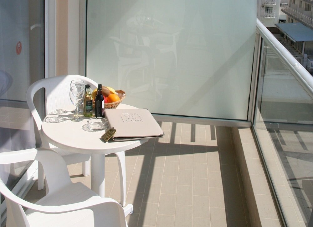 Фото Athena Hotel