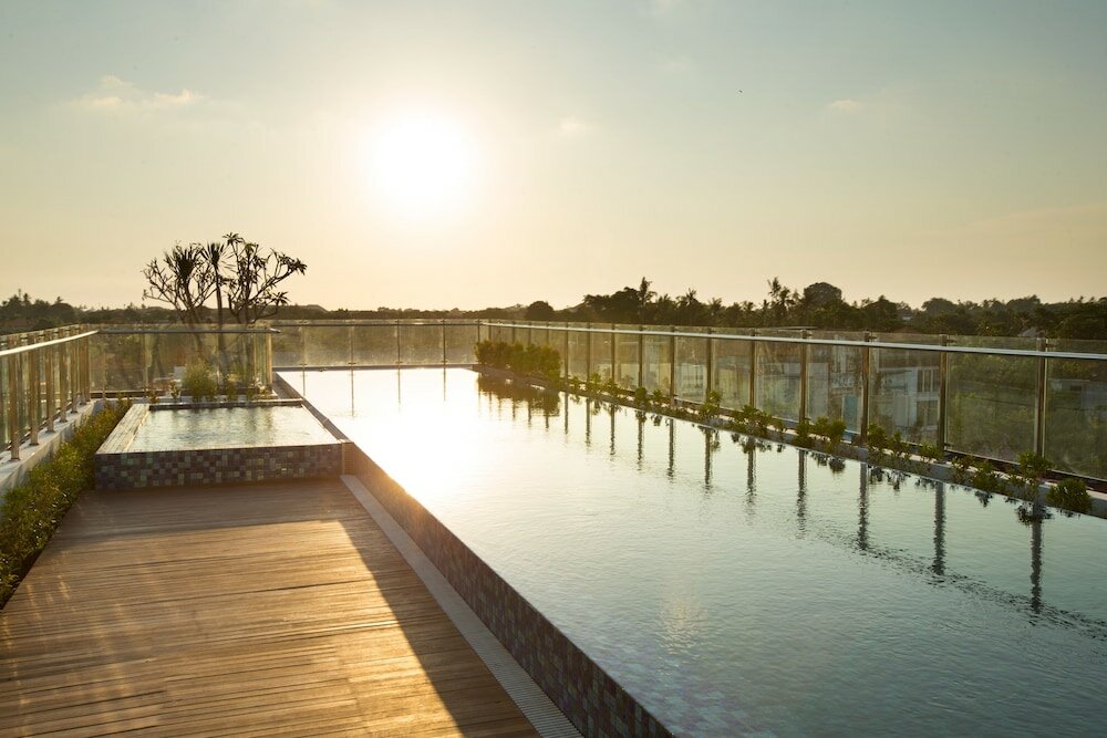 Фото Hotel Santika Seminyak