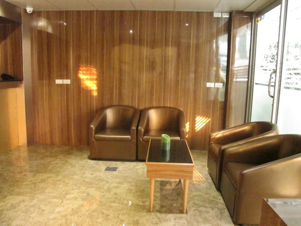 Фото Bourbon St Boutique Hotel