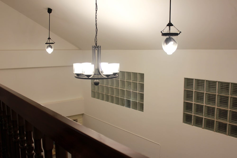 Фото Home @ Hostel Kanchanaburi