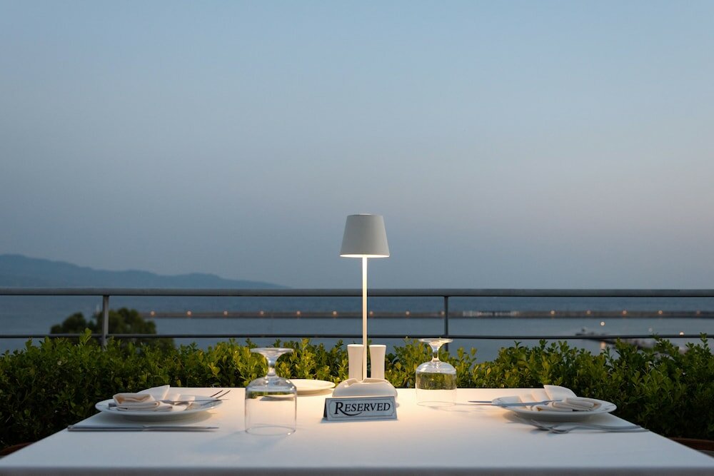 Фото Pharae Palace Hotel