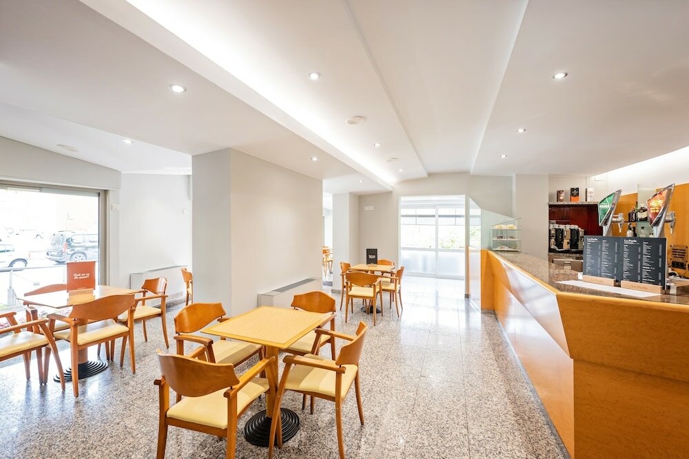 Фото Hotel La Perla