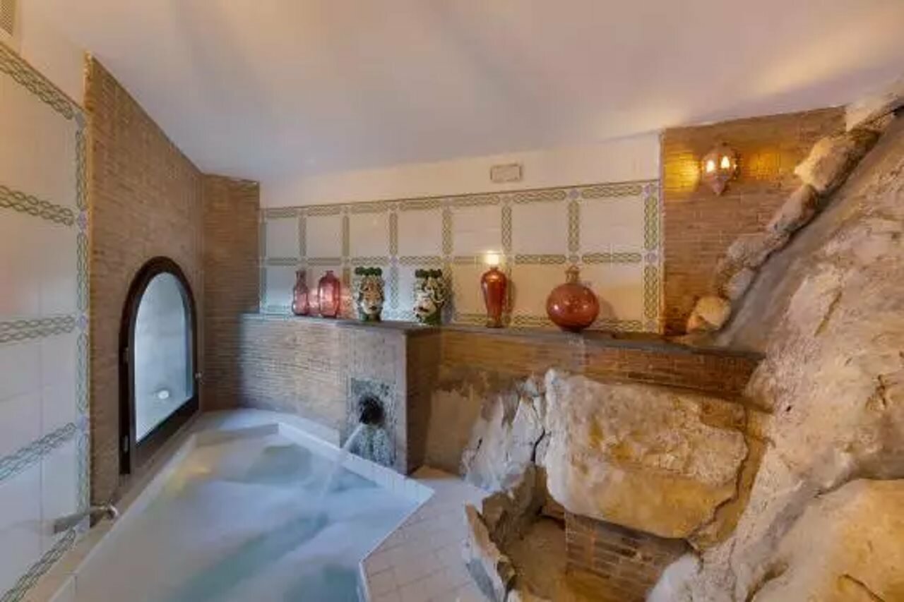 Фото Hotel La Tonnarella