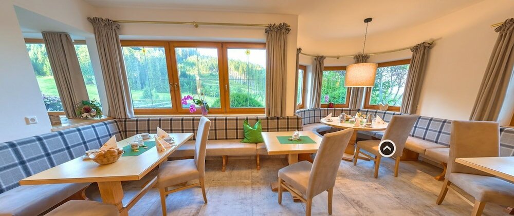 Фото Frühstückspension – B&b Elisabeth Radstadt