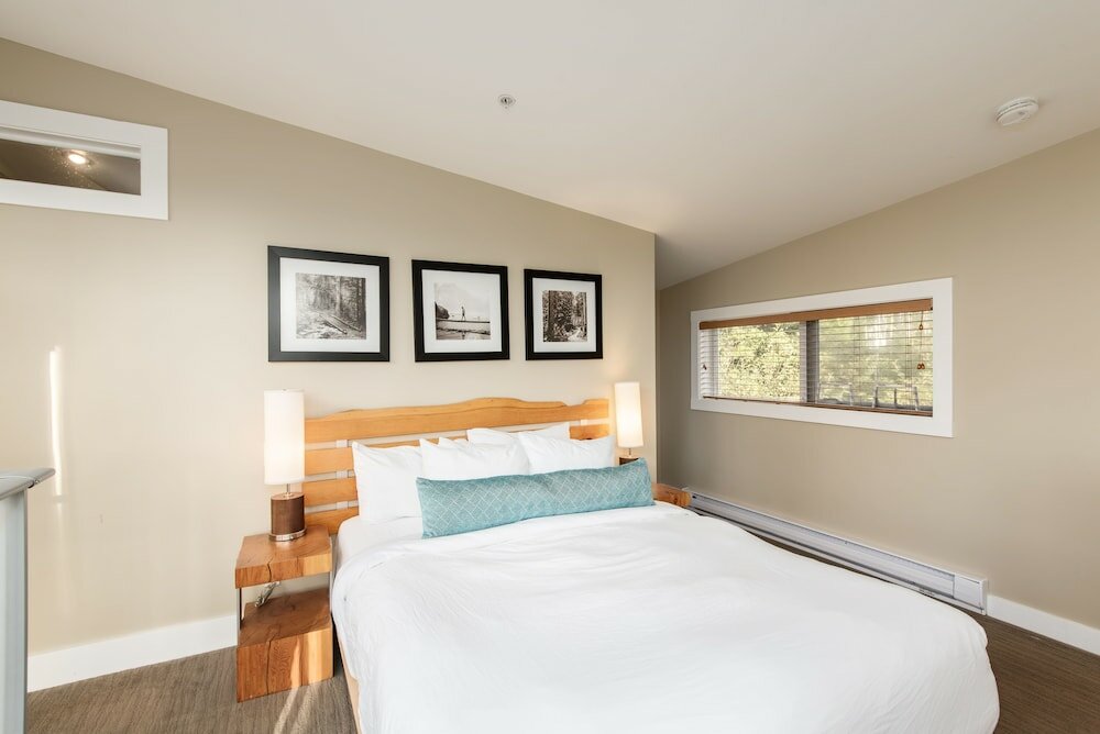 Фото Cox Bay Beach Resort