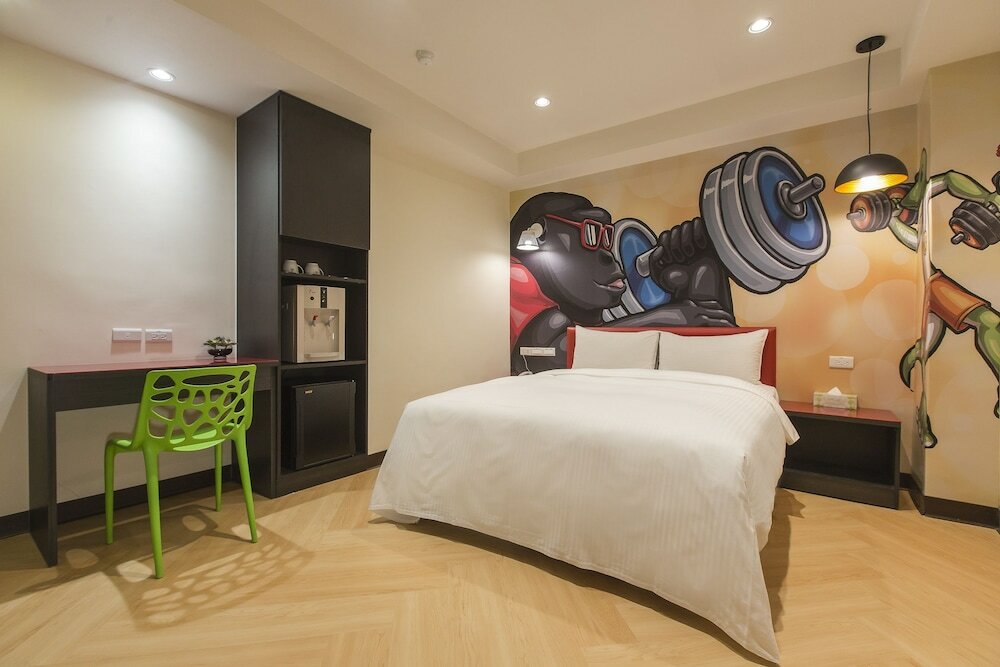 Фото The Young Hotel