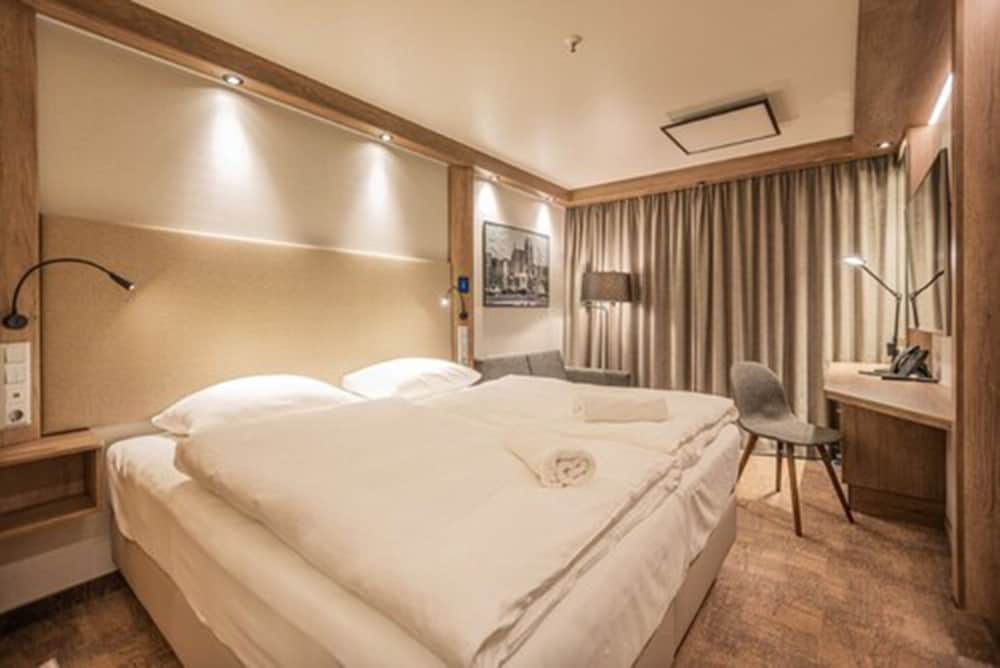 Фото Park Inn by Radisson Wismar