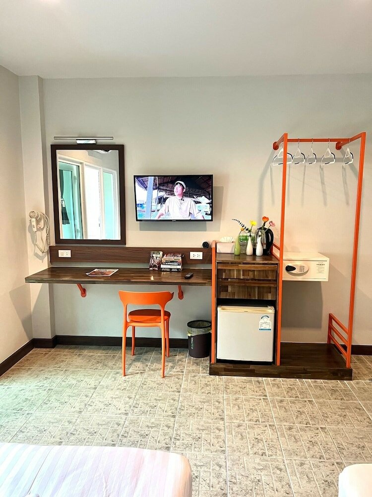 Фото My Friends's House 2