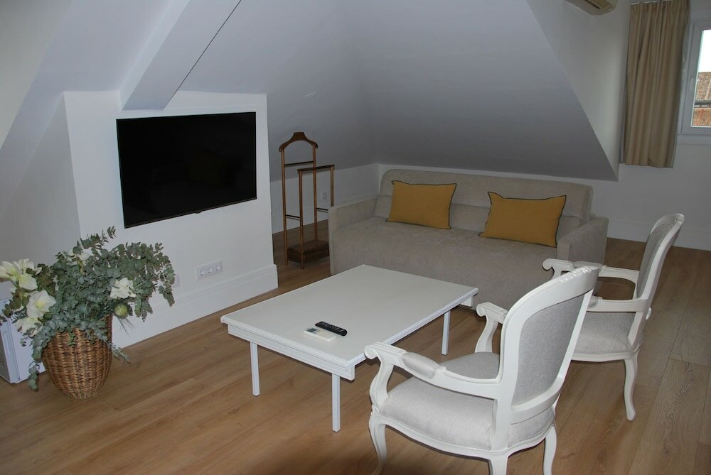 Фото Hotel Infanta Isabel