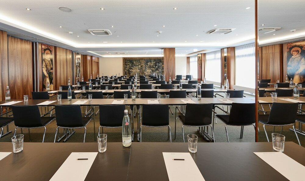 Фото Living Hotel Düsseldorf