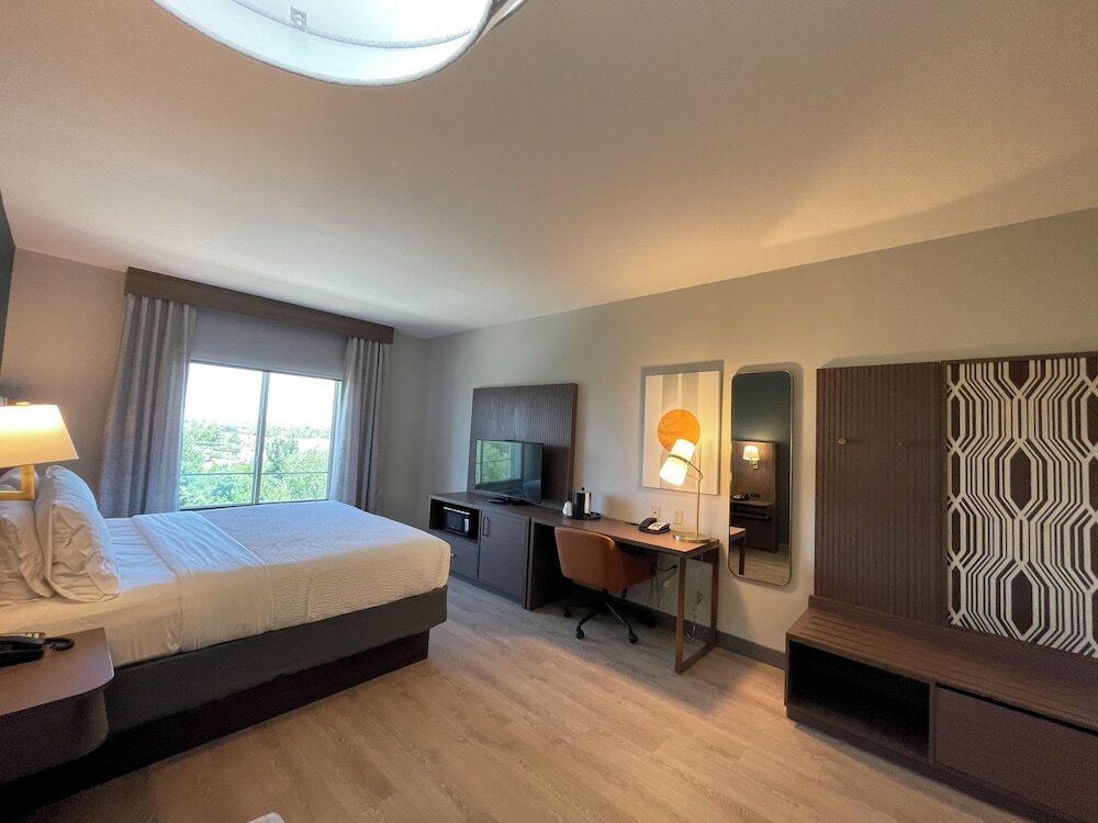 Фото Holiday Inn Oklahoma City Airport, an Ihg Hotel