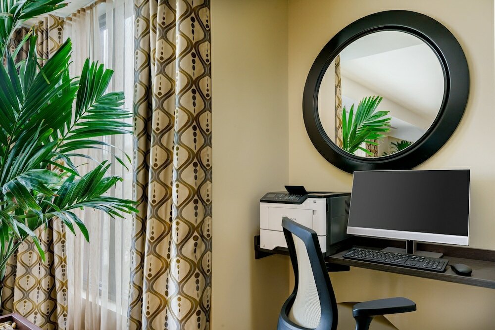 Фото Candlewood Suites Orlando - Lake Buena Vista, an Ihg Hotel