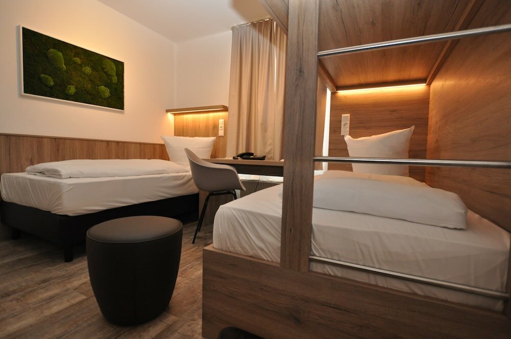 Фото Hotel Perlach Allee by Blattl