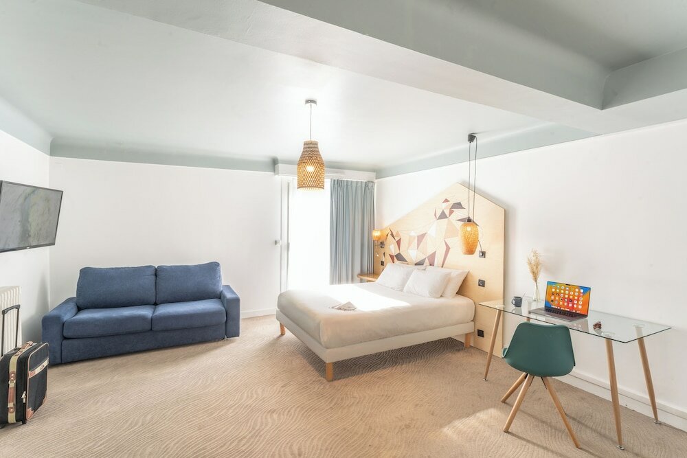 Фото Ibis Styles Centre Niort Hotel