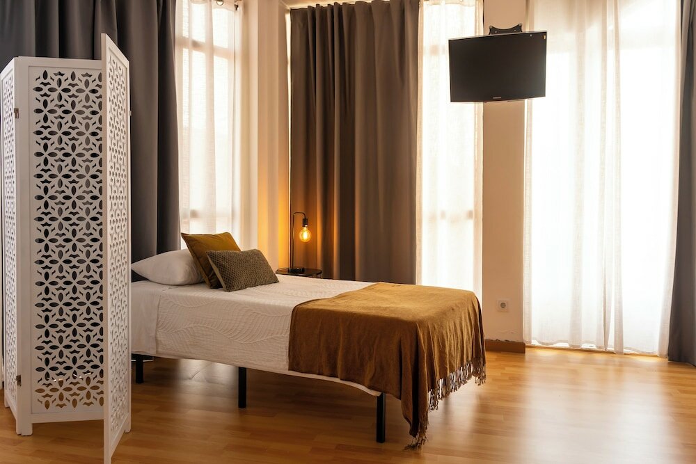 Фото Central Guest House