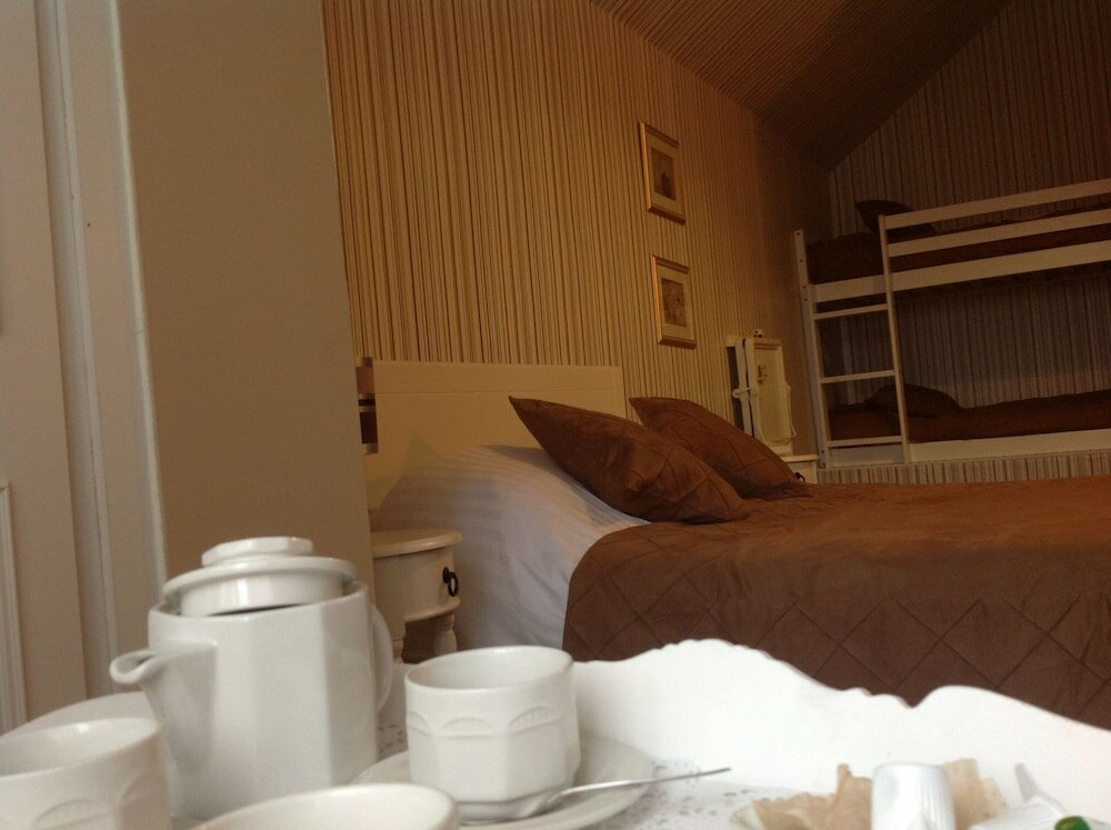 Фото Balmoral Lodge Hotel