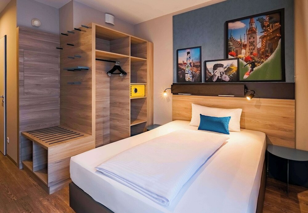 Фото Ramada Encore by Wyddham Munich Messe