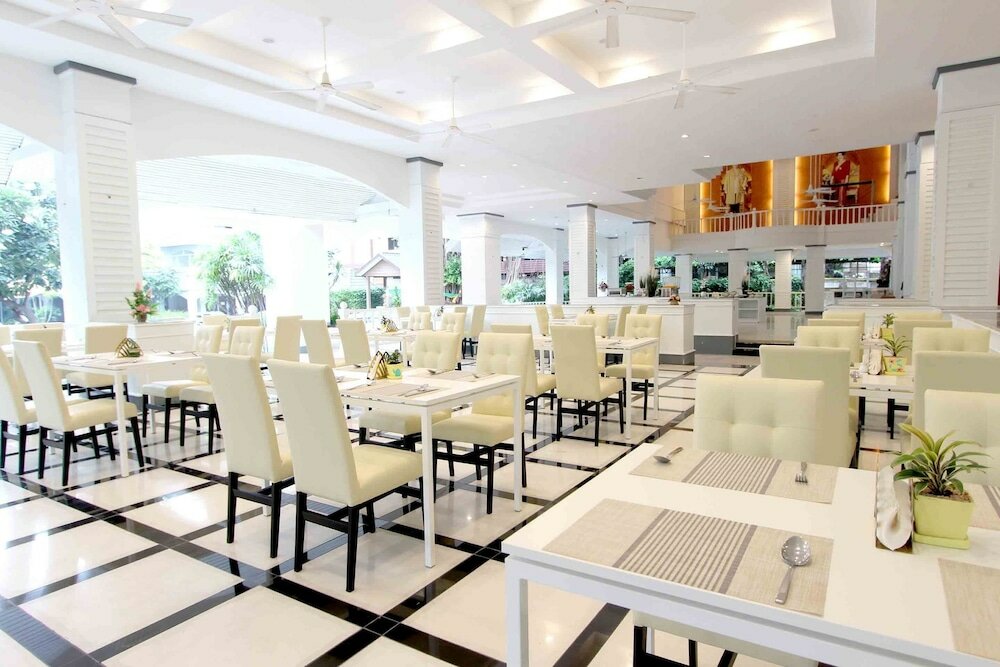 Фото Pooh Beach Resort & SPA