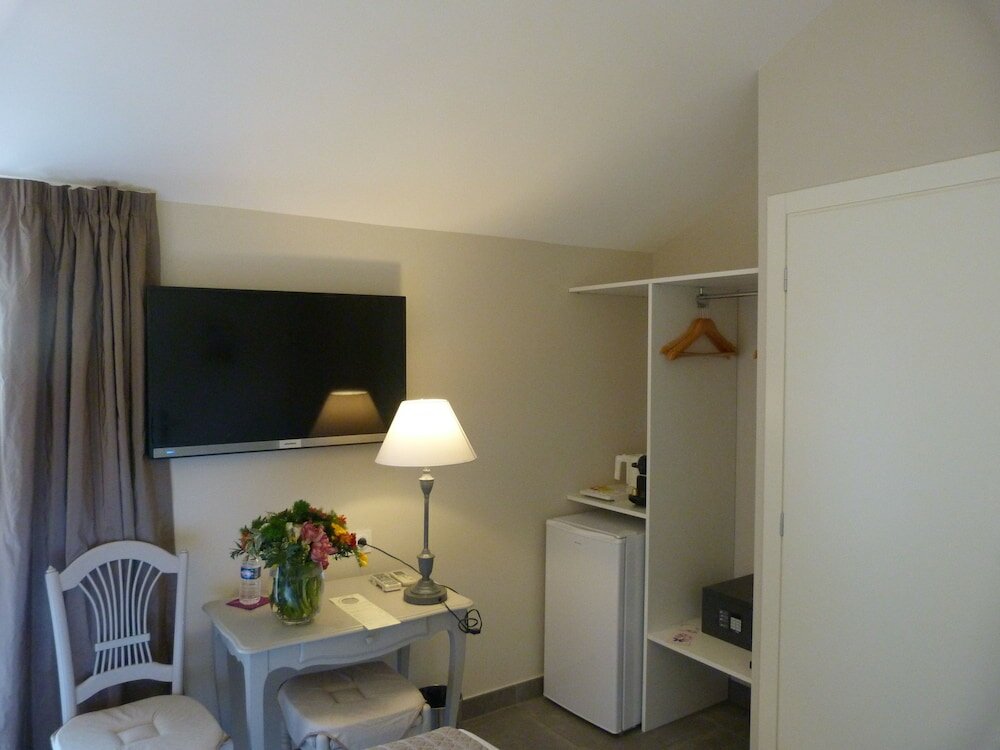 Фото La Bastide de l'Oliveraie