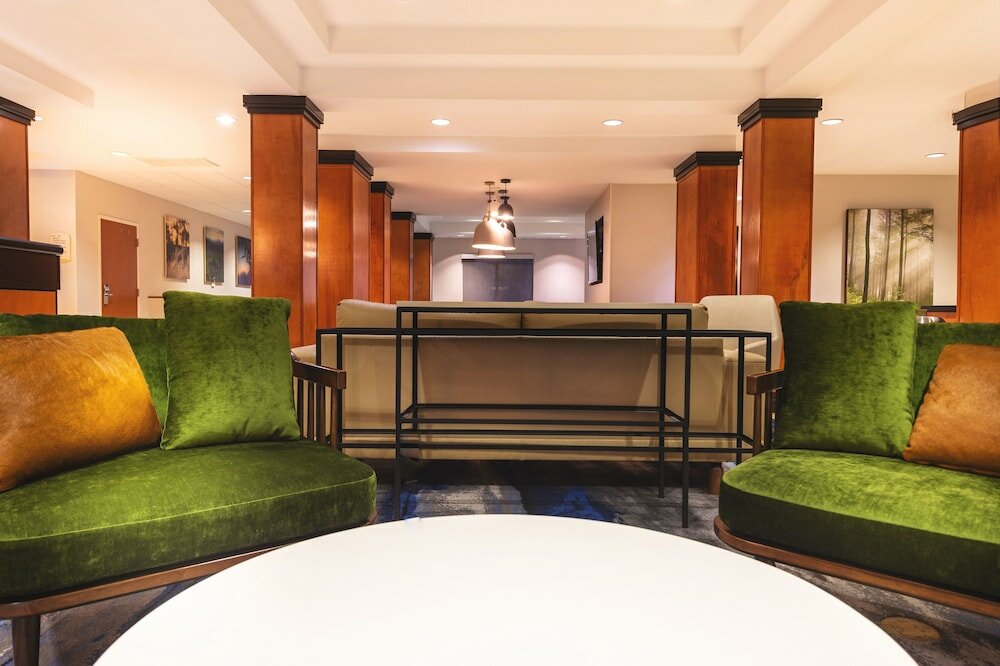 Фото Fairfield Inn & Suites by Marriott Redding