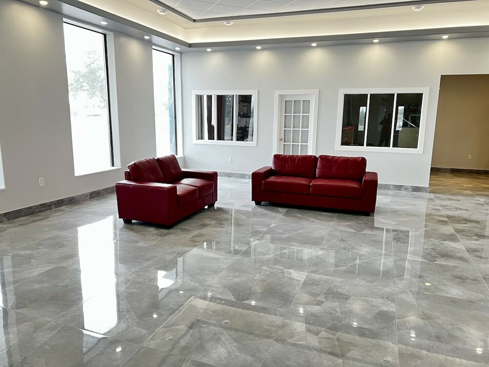 Фото Travelodge by Wyndham Regina