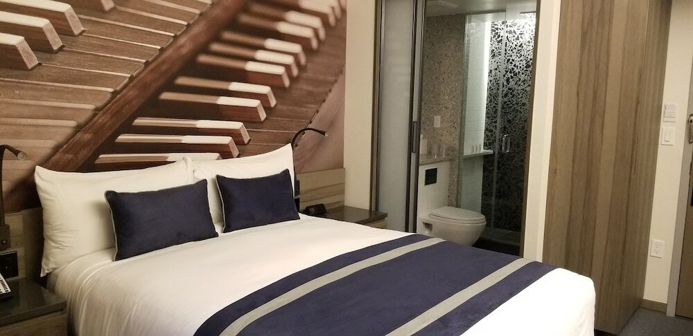 Фото Carnegie Hotel