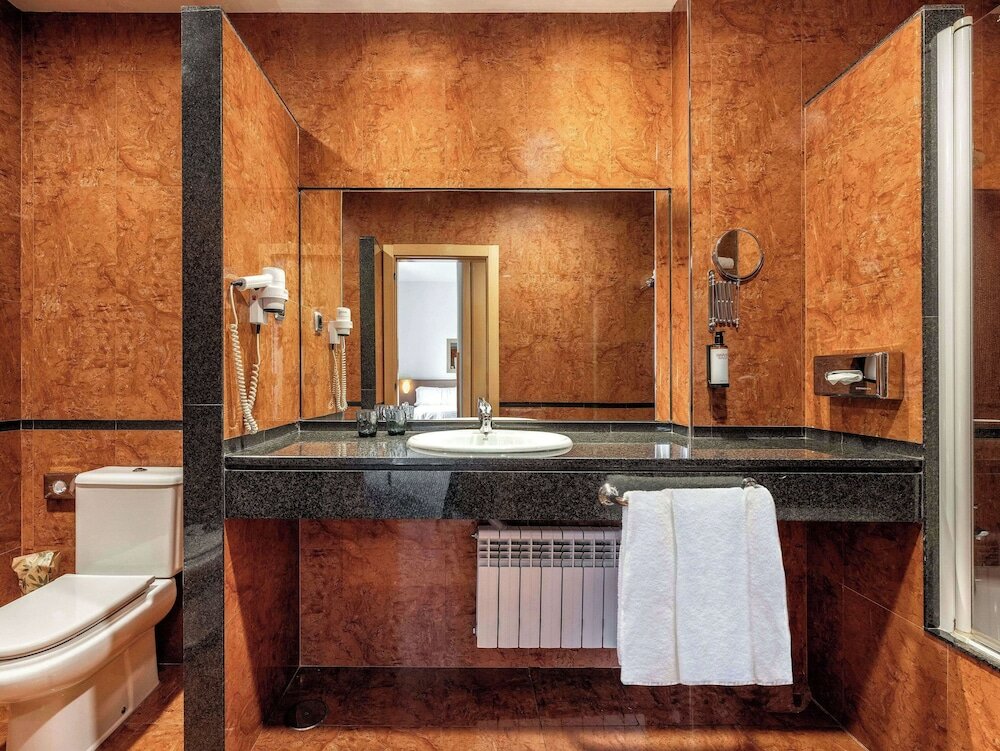 Фото Hotel Leon Camino Affiliated by Melia