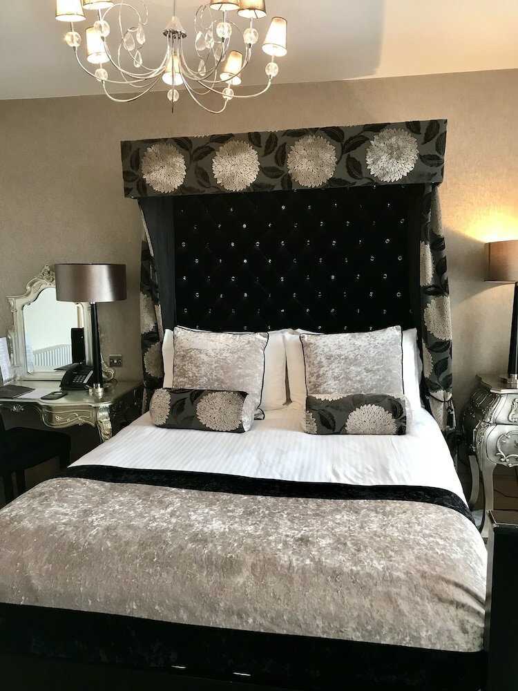 Фото Ennios Boutique Hotel Rooms