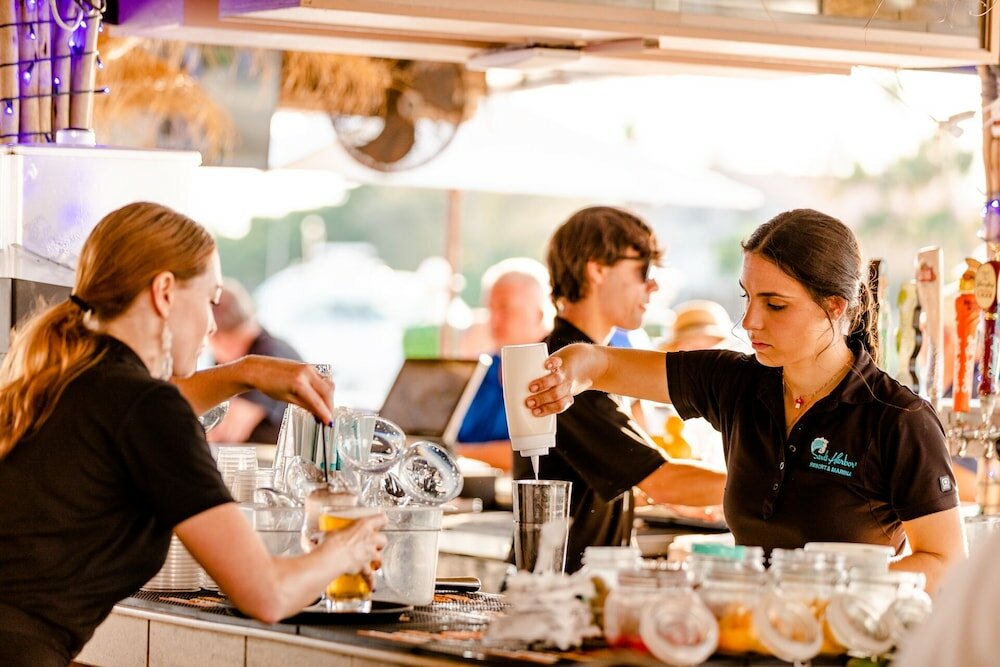 Фото Sands Harbor Resort and Marina