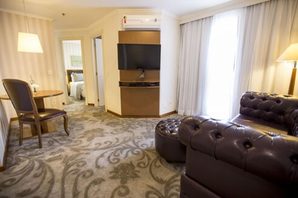 Фото Quality Suites Vila Olimpia