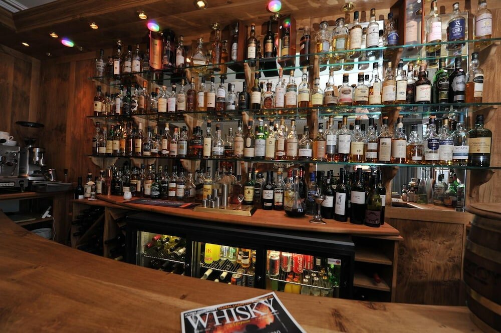 Фото Poppies Hotel