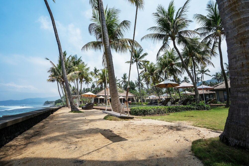 Фото Nirwana Beach & Resort