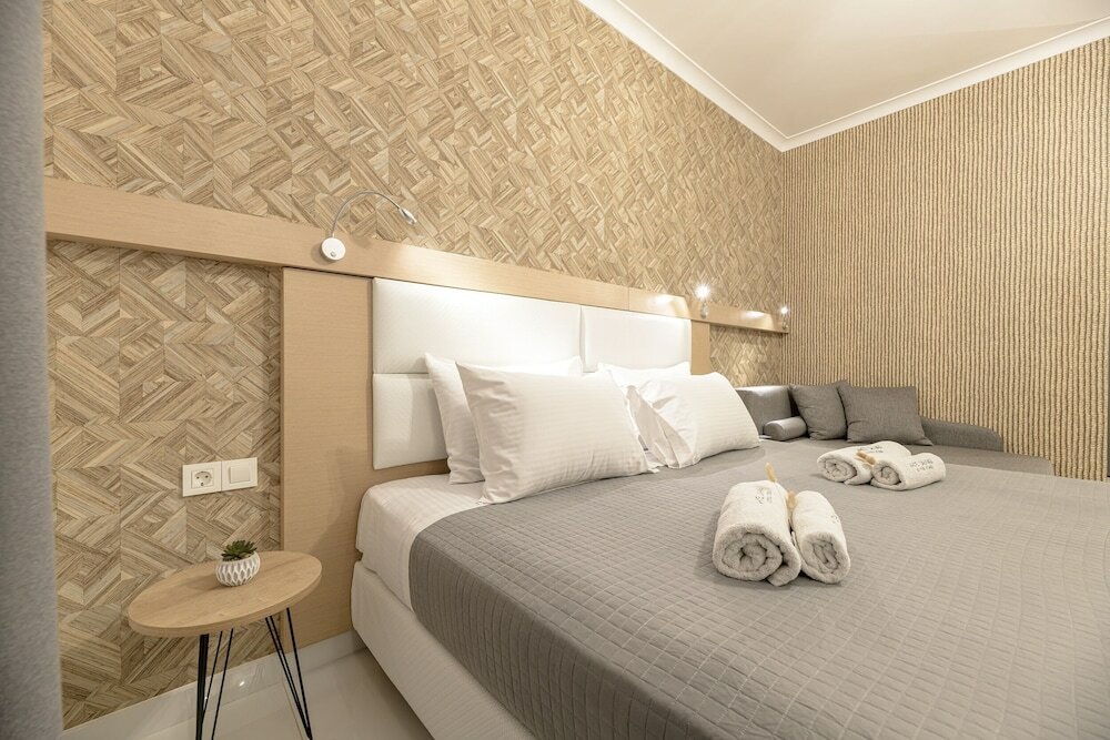 Фото White Canvas Boutique Studios