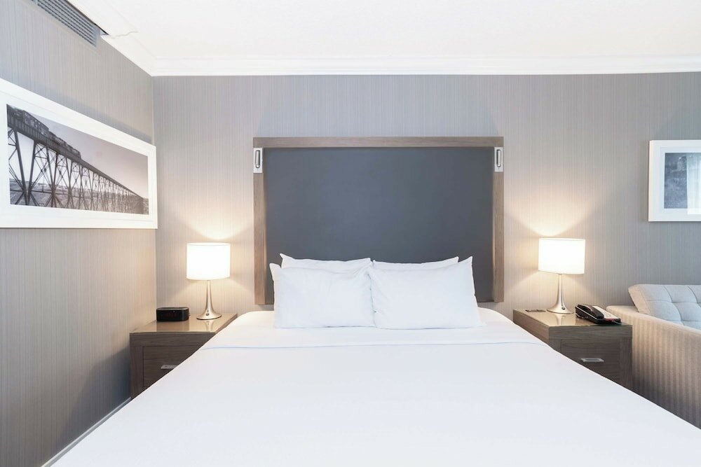 Фото Sandman Signature Lethbridge Lodge