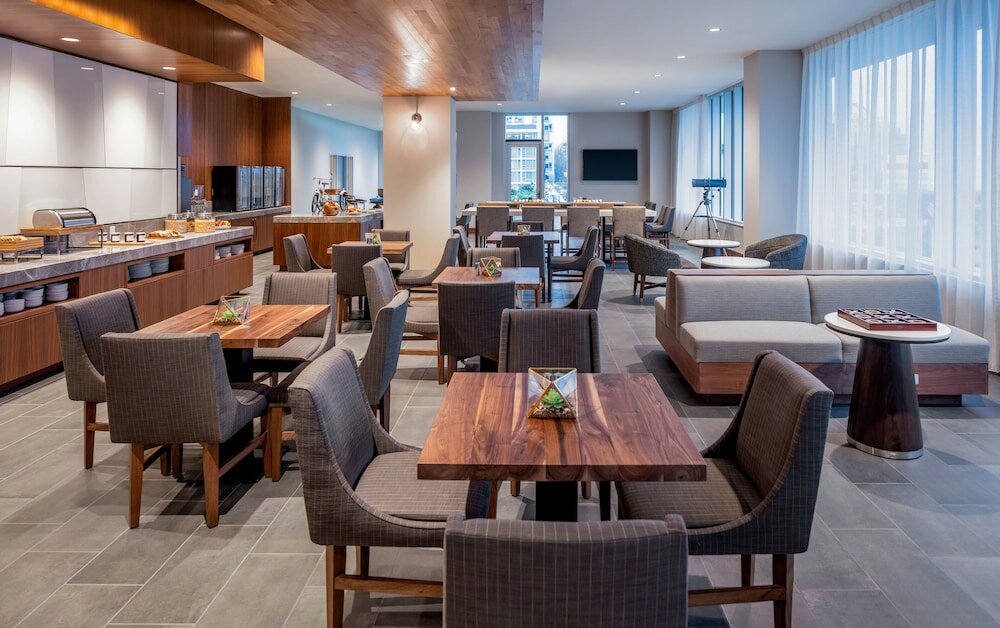 Фото Hyatt Regency Portland at the Oregon Convention Center