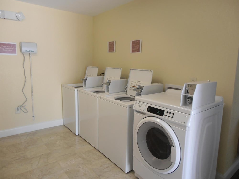 Фото Affordable Suites Augusta