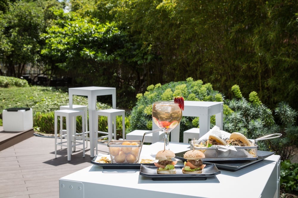 Фото Voco Madrid – Retiro