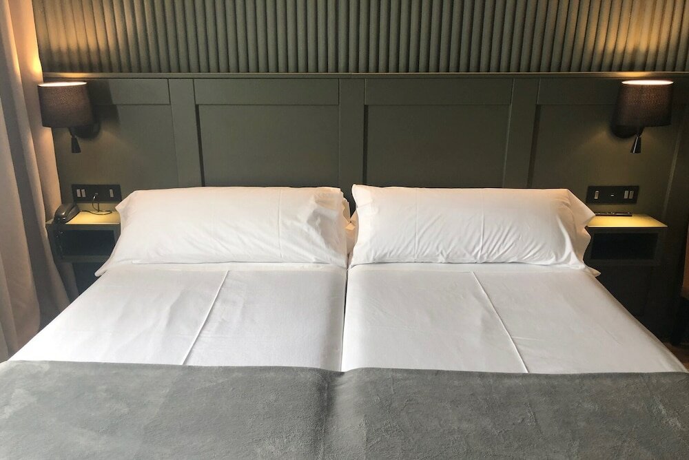 Фото Hotel Nuria